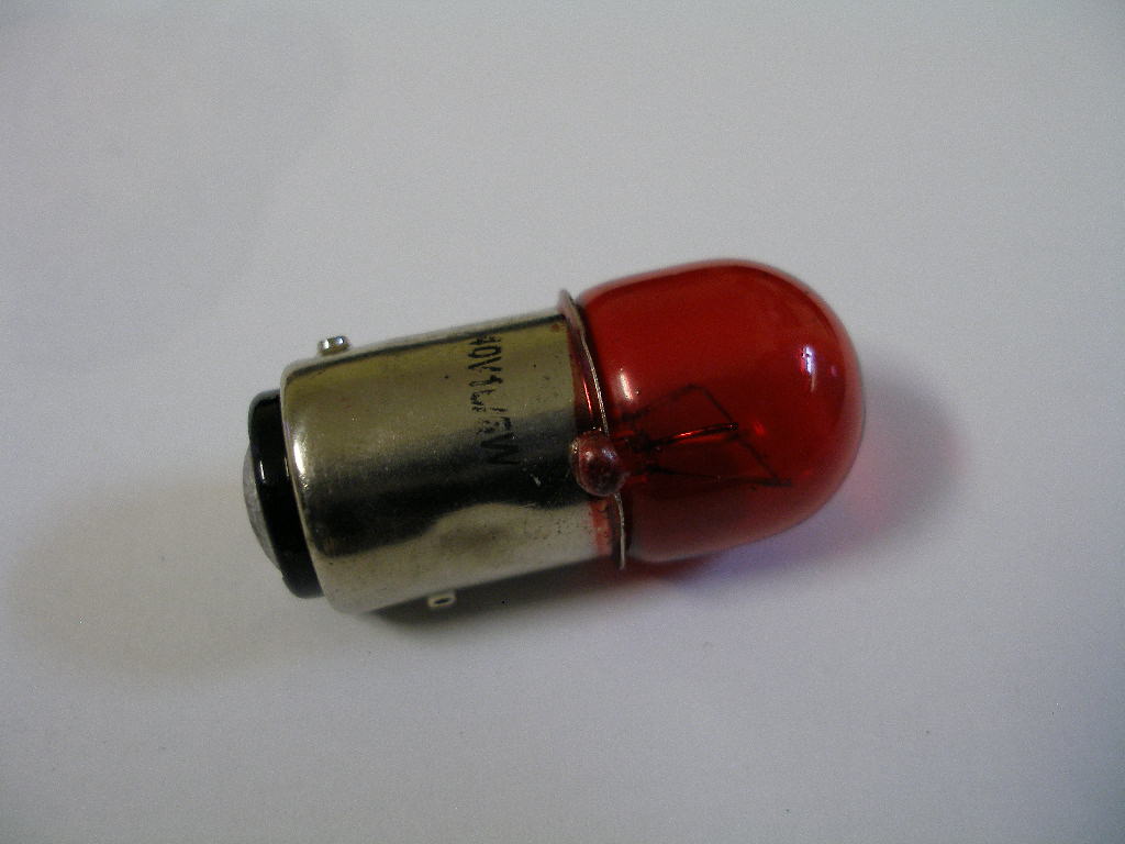 Velox alkatrész izzó hátsó 40V/10W/5W két pólusú piros