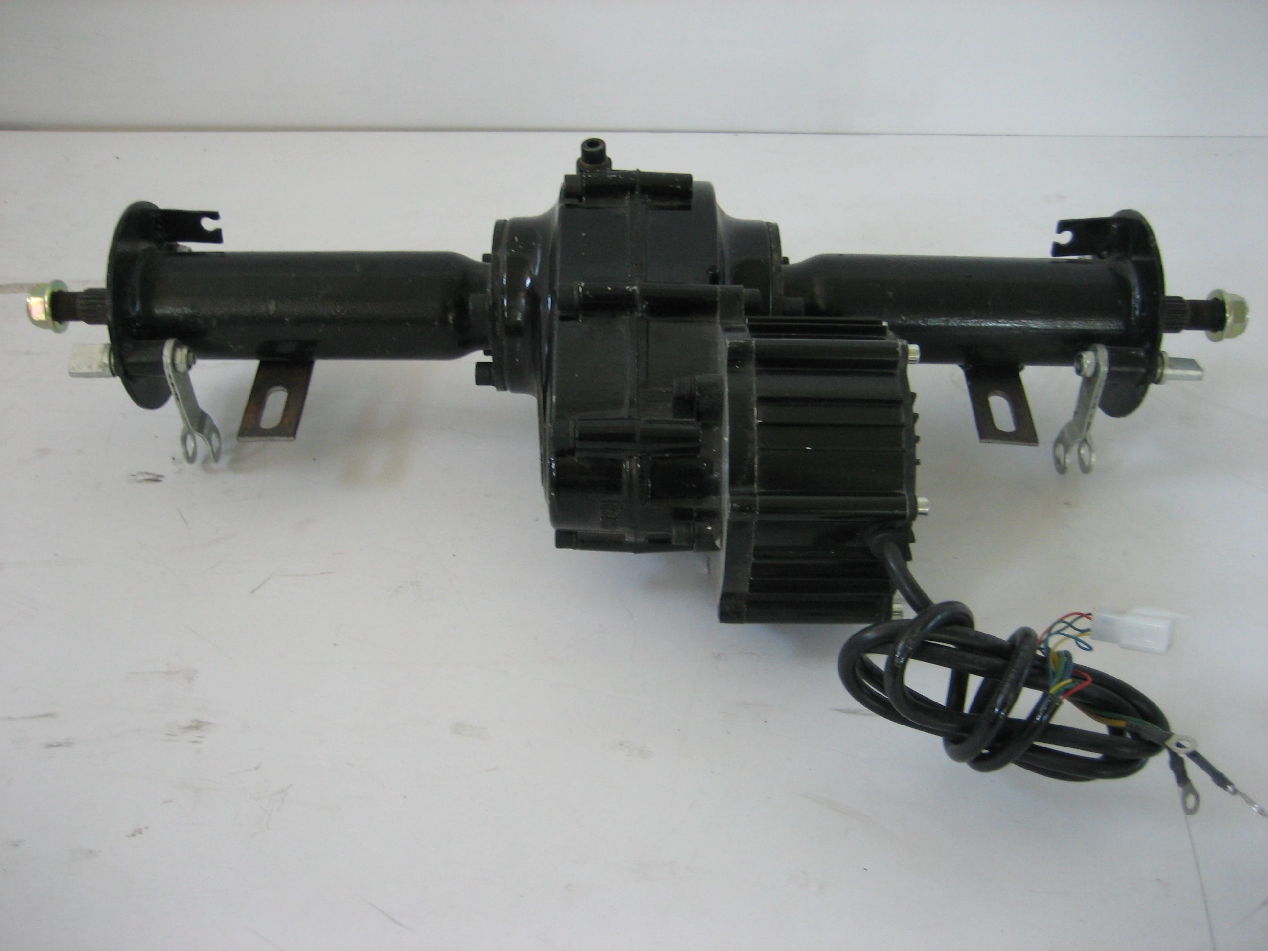 Velox alkatrész motor + differenciálmű 48V alkatrészek