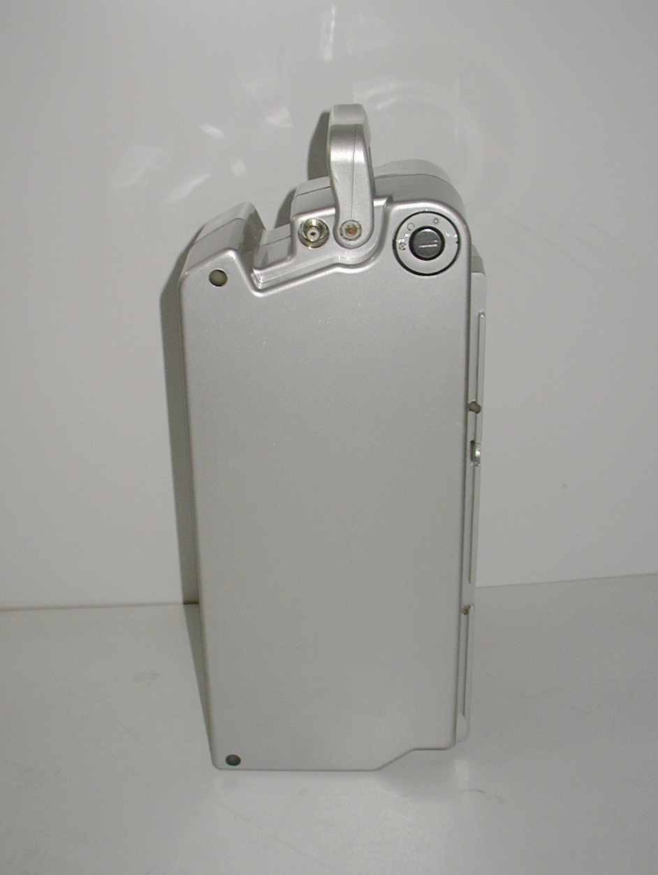 Velox alkatrész akkumulátor tartó Minimax 09 ezüst/bordó